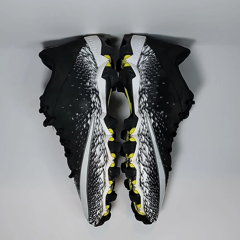 Nike Vapor Shark2 Fastflex mens 7 low top football cleats athletic black white